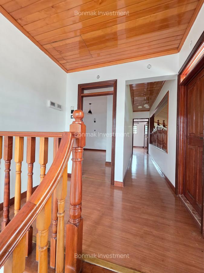 4 Bed House with En Suite at Lavington - 9