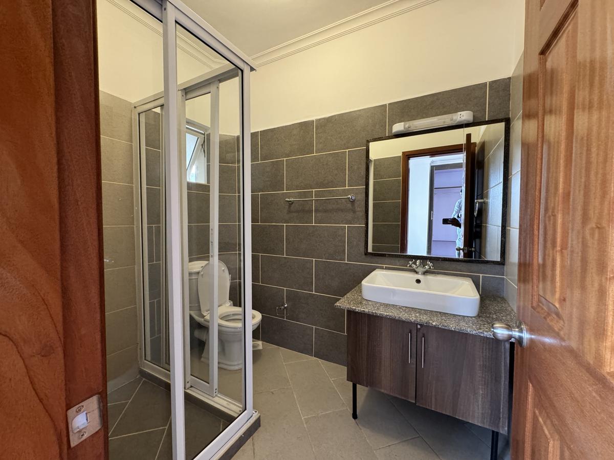 2 Bed Apartment with En Suite in Kilimani - 7