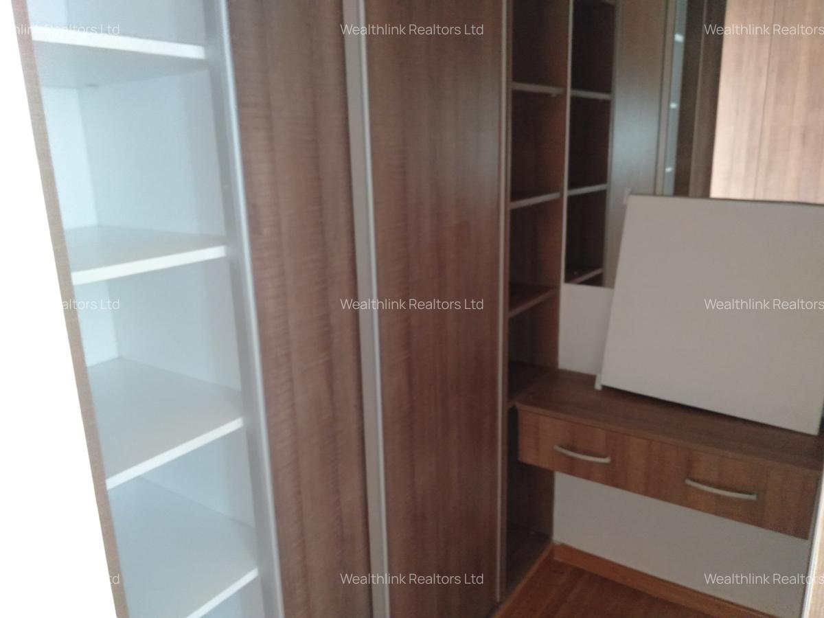 4 Bed Townhouse with En Suite at Garden Estate - 11