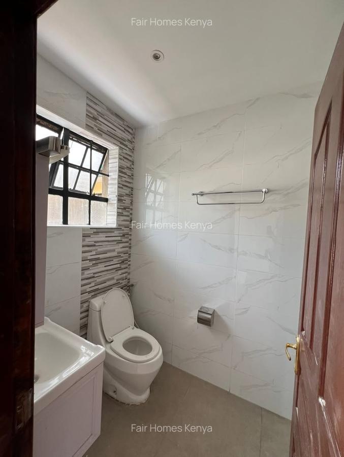 4 Bed Townhouse with En Suite at Lavington Green - 16