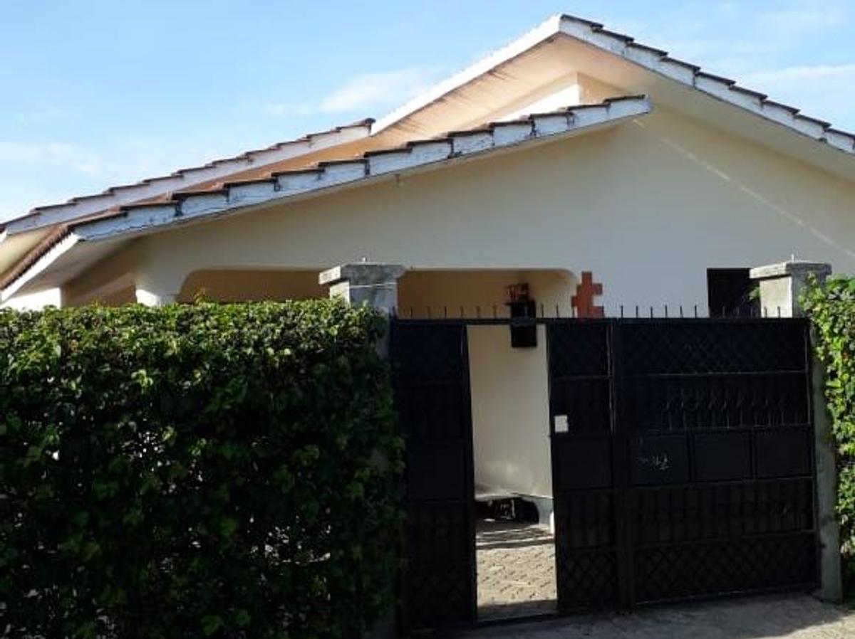 3 Bed Villa with En Suite in Mtwapa - 2