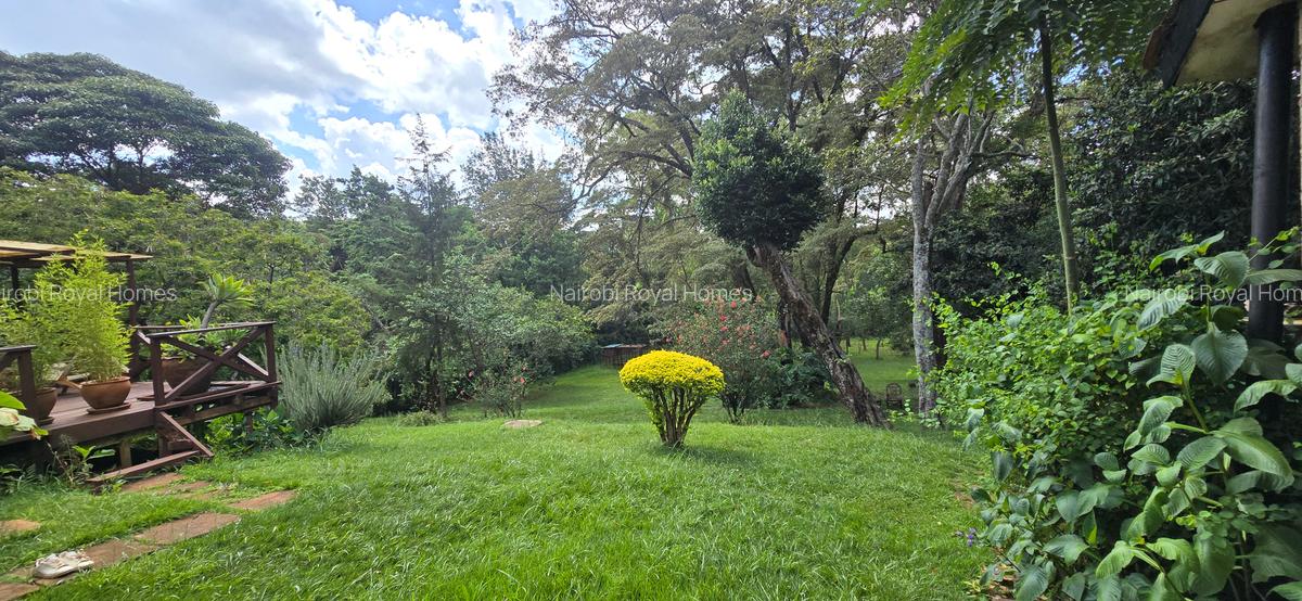 4 Bed House with En Suite at Lavington Green - 17