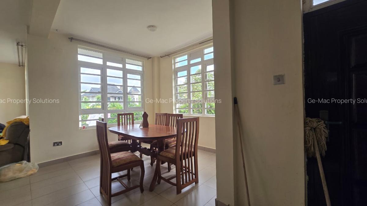 5 Bed House with En Suite in Runda - 3