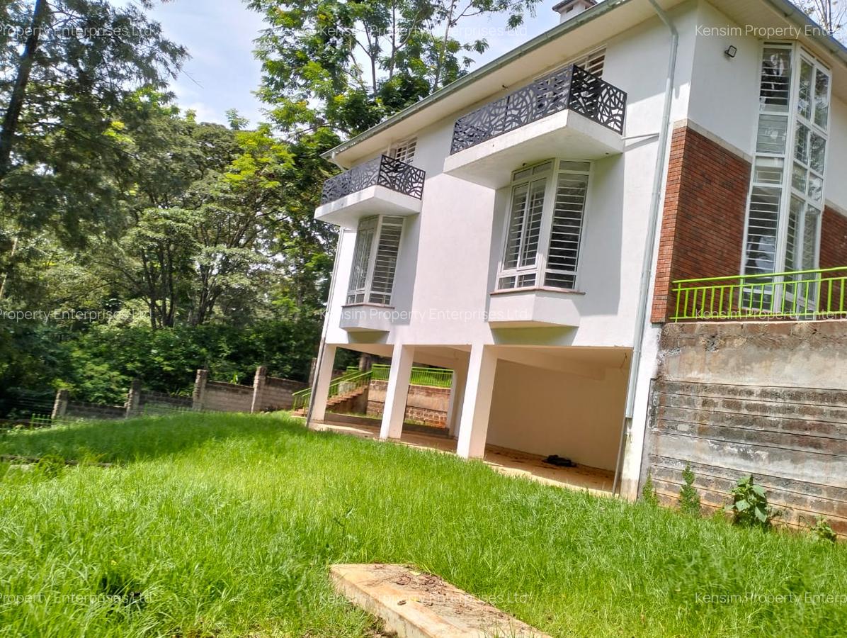 5 Bed Townhouse with En Suite in Rosslyn - 1