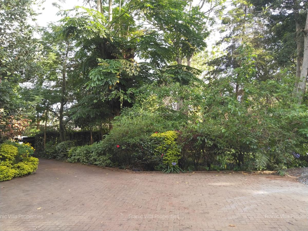 4 Bed House with En Suite at Redhill Road - 18