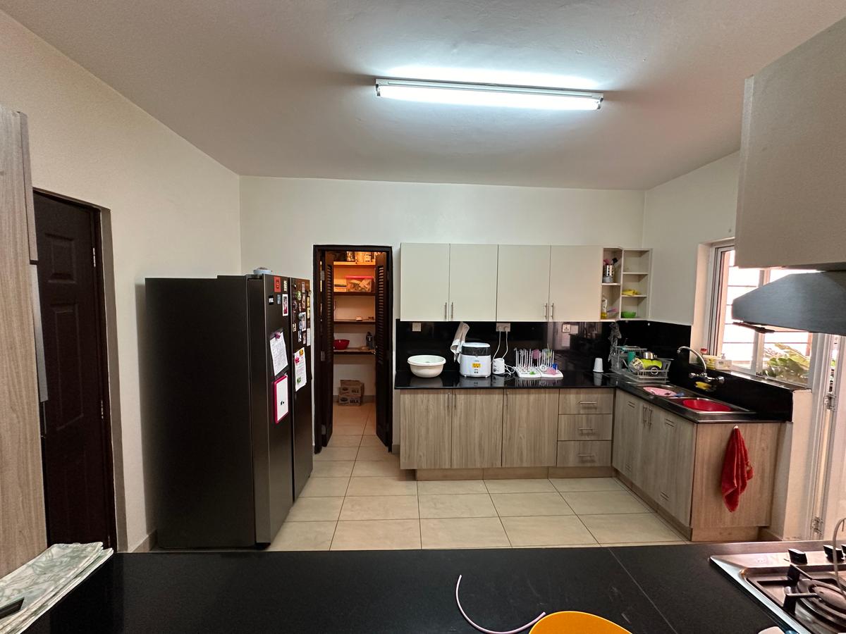 Serviced 3 Bed Apartment with En Suite in Kilimani - 5