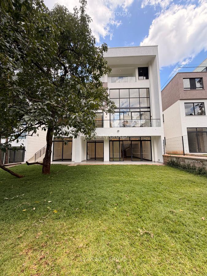 6 Bed Villa with En Suite in Kitisuru - 1