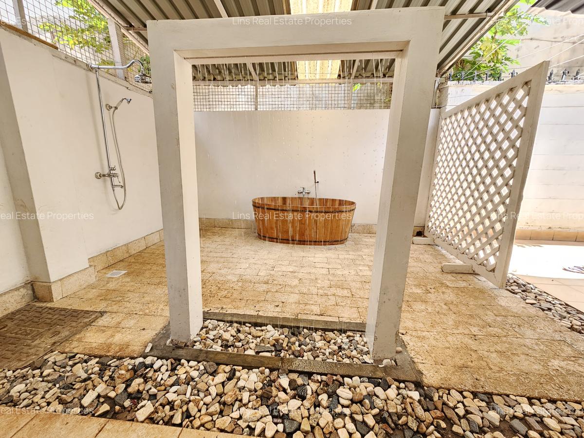 3 Bed Townhouse with En Suite in Westlands Area - 12