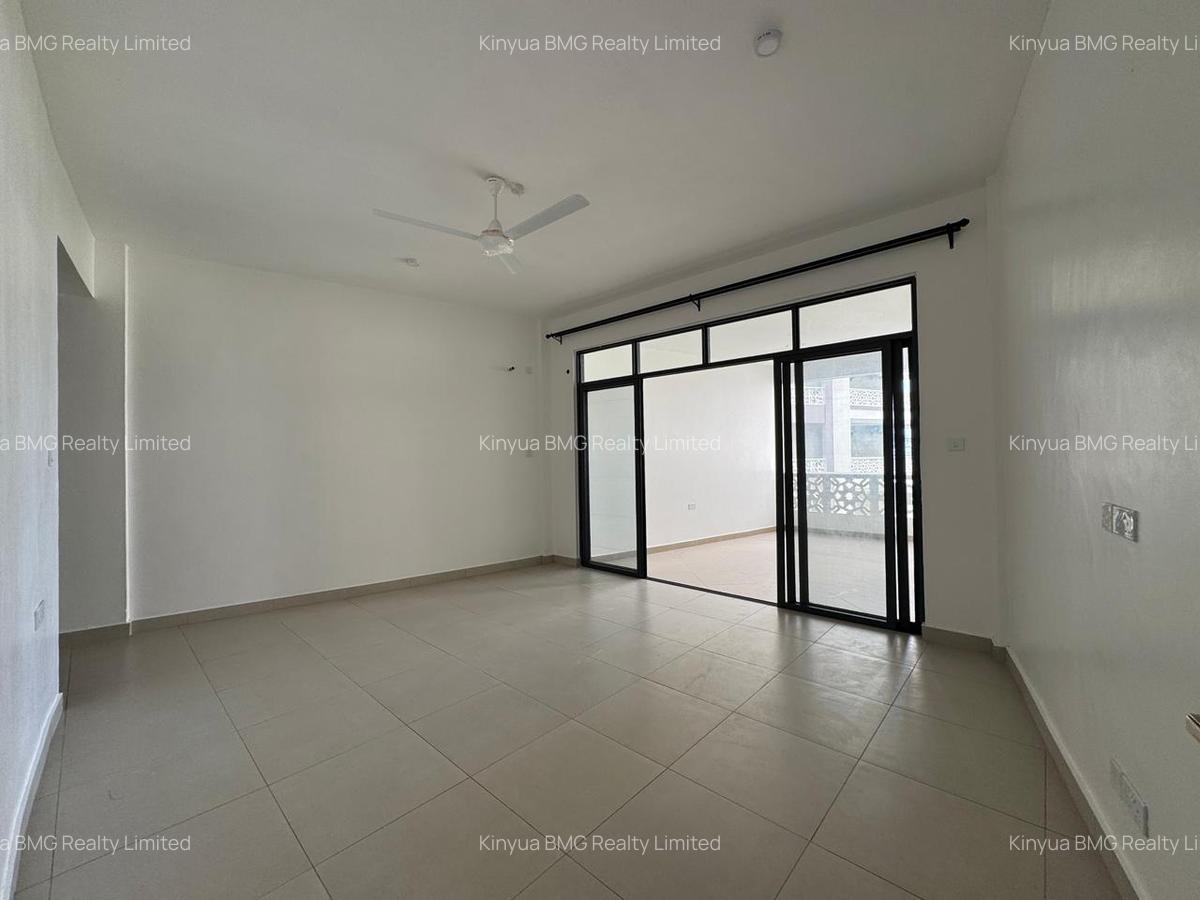 2 Bed Apartment with En Suite in Nyali Area - 3