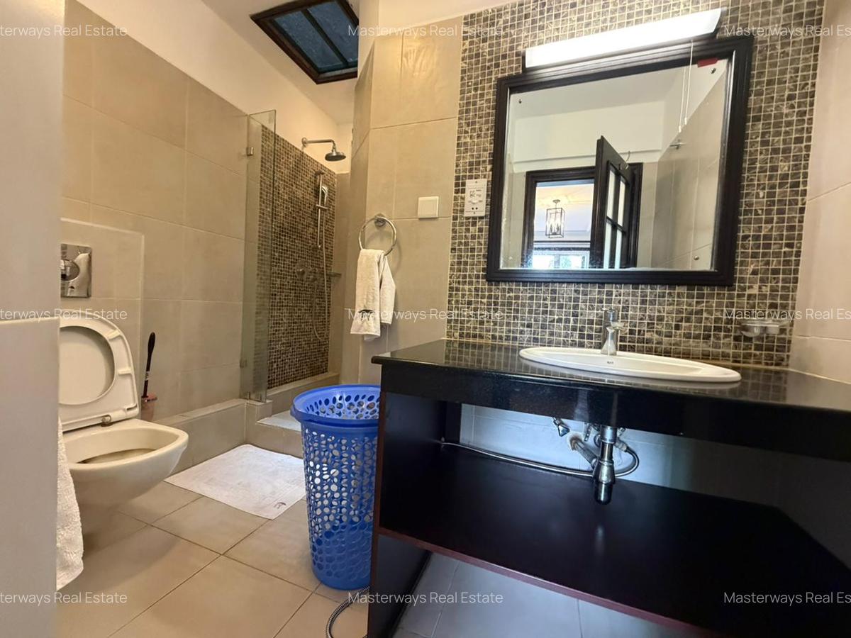 3 Bed Townhouse with En Suite in Kyuna - 17