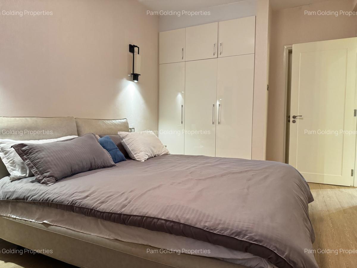 Furnished 1 Bed Apartment with En Suite in Riverside - 12