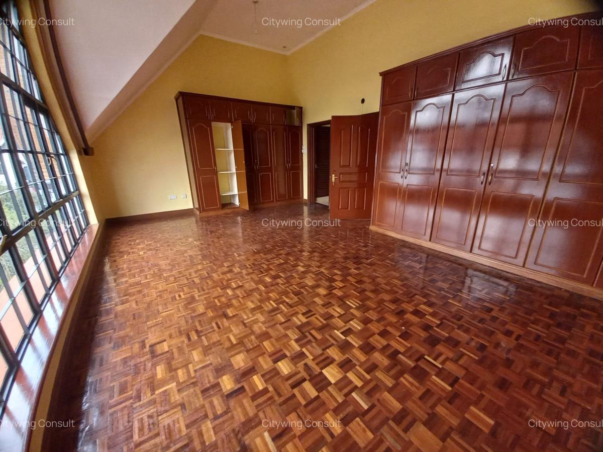 5 Bed Townhouse with En Suite at School Lane - 17