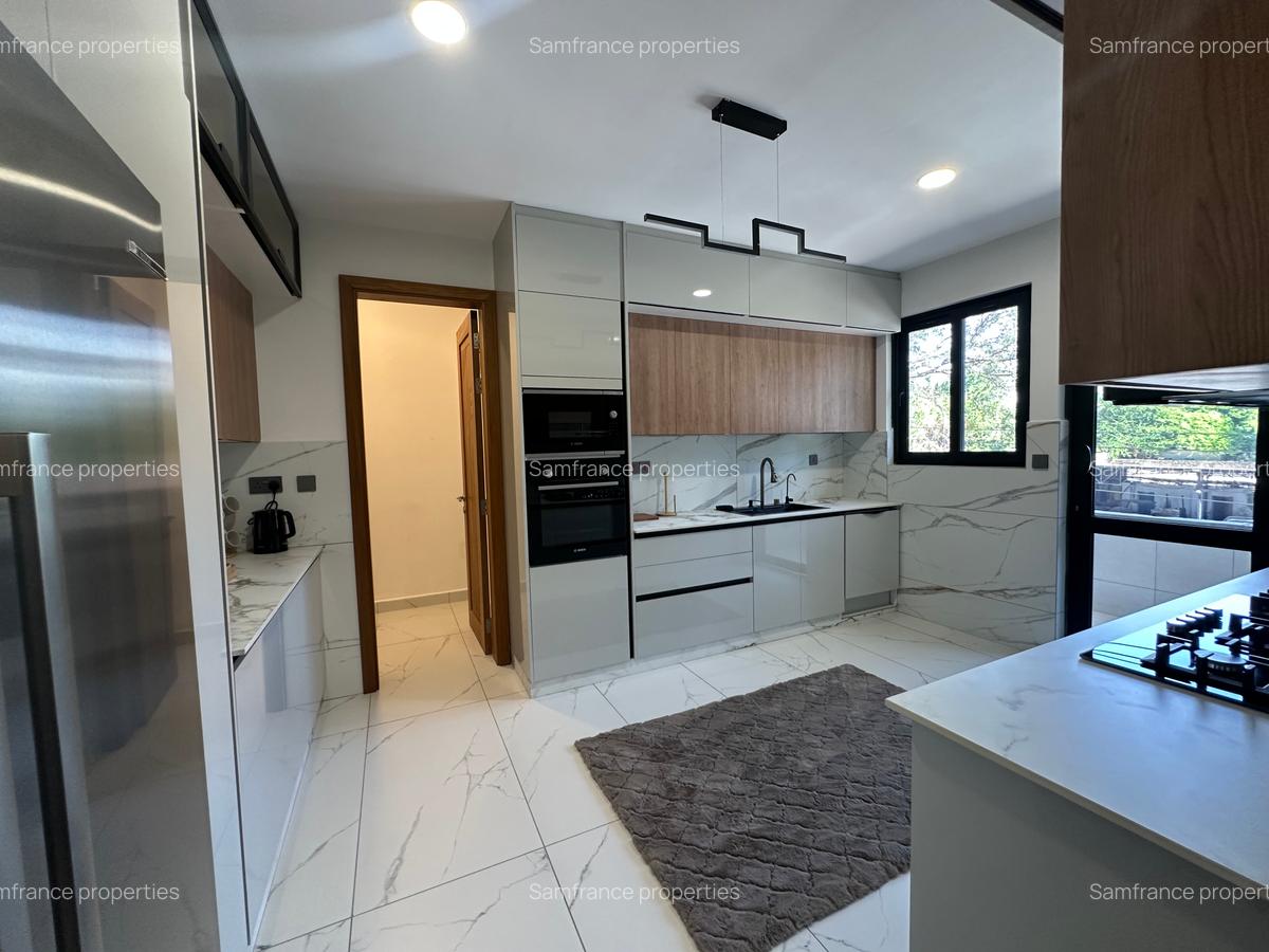 Serviced 3 Bed Apartment with En Suite at Lantana Drive - 5