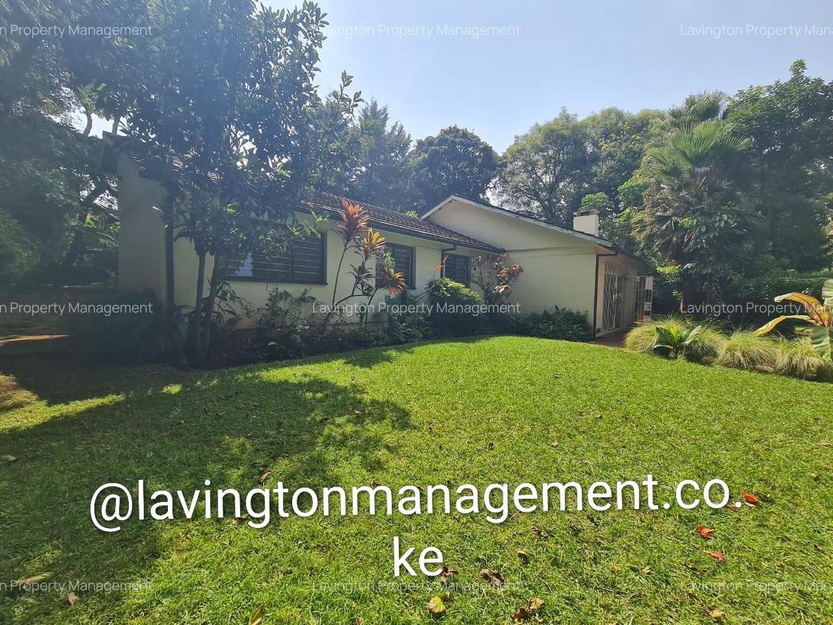 4 Bed House with En Suite at Loresho Crescent - 2