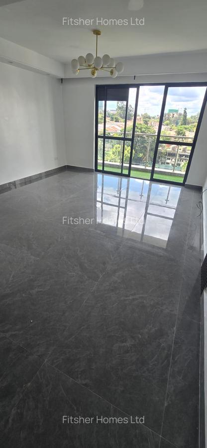 2 Bed Apartment with En Suite in Riverside - 10