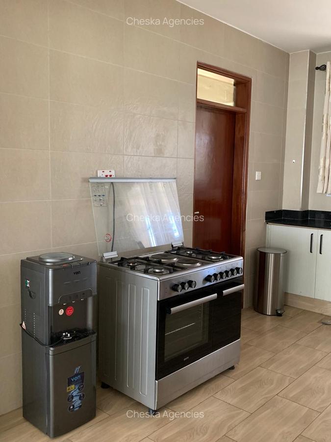 Serviced 3 Bed Apartment with En Suite in Brookside - 2