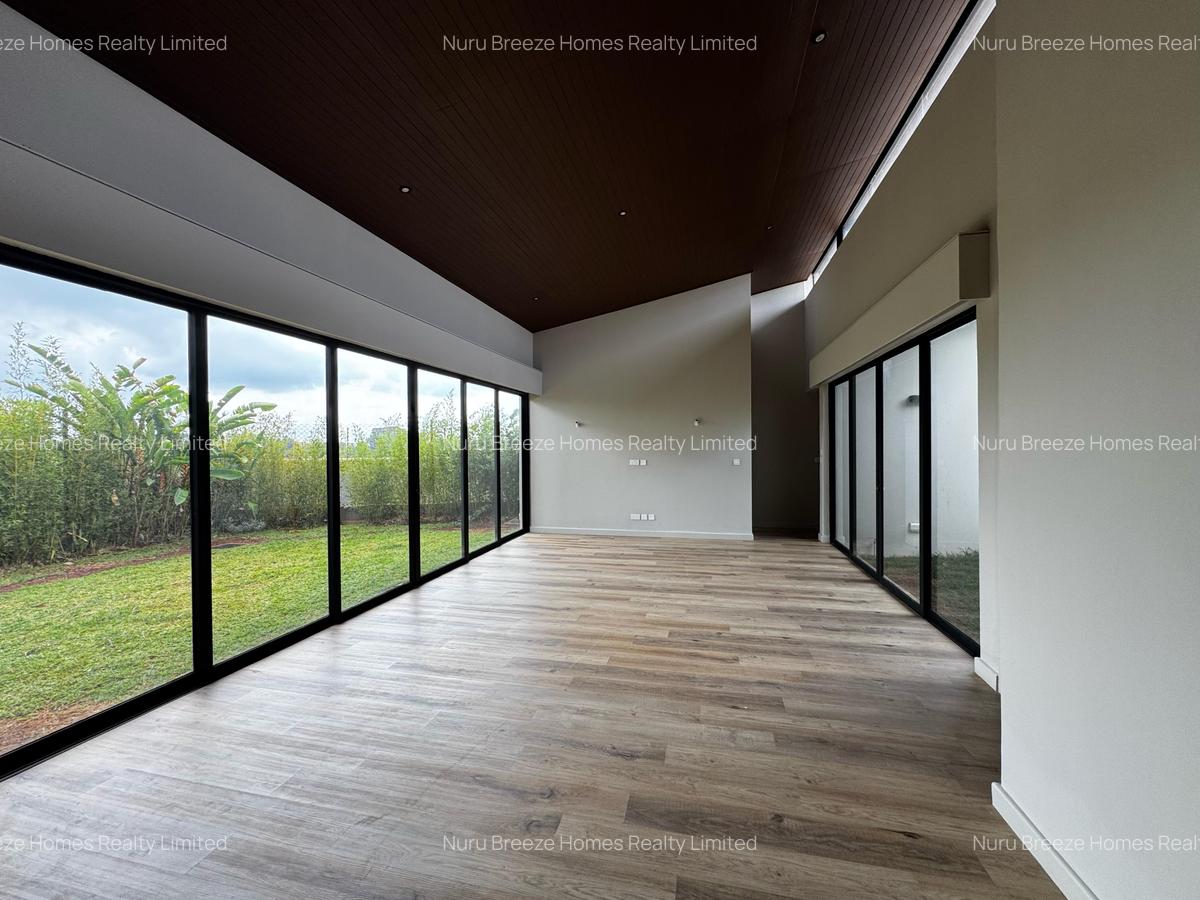 4 Bed Townhouse with En Suite in Kiambu Road - 2