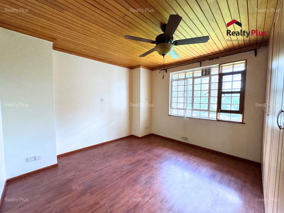 5 Bed Townhouse with En Suite at Mimosa - 13