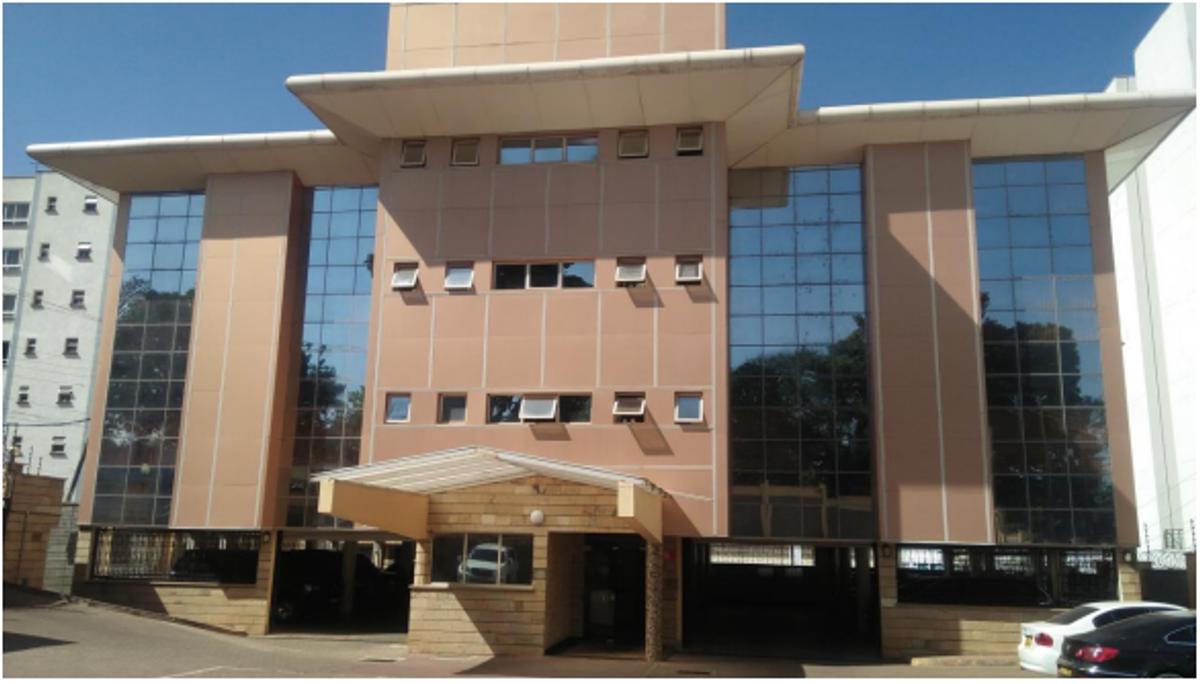 5,000 ft² Office with Service Charge Included in Riverside - 5