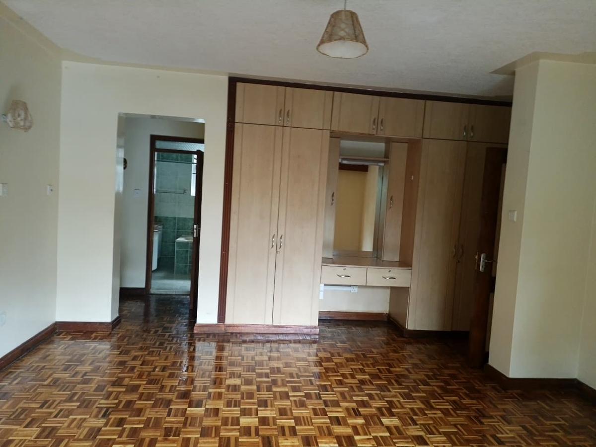 3 Bed Apartment with En Suite in Kilimani - 5