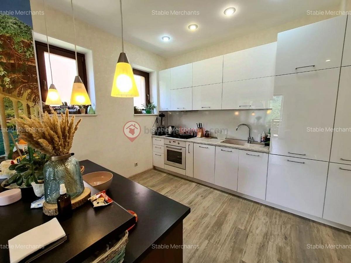 1 Bed Apartment with Swimming Pool at East Church Road - 19