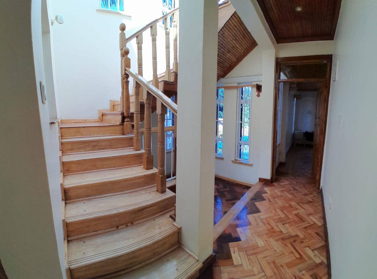 4 Bed House with En Suite in Spring Valley - 13