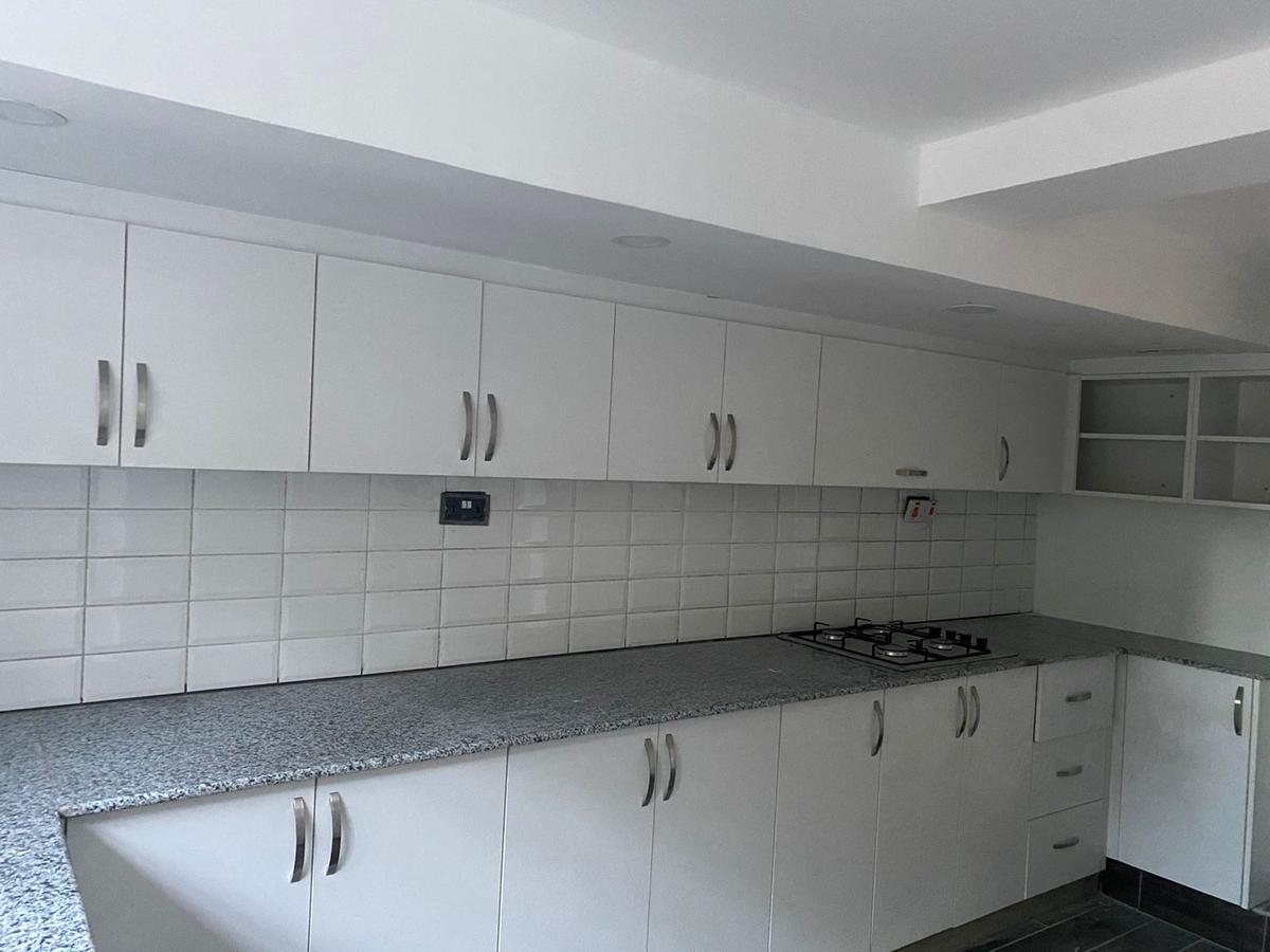 1 Bed House with En Suite in Gigiri - 4