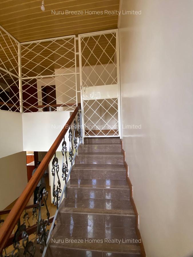 4 Bed Townhouse with En Suite in Runda - 11