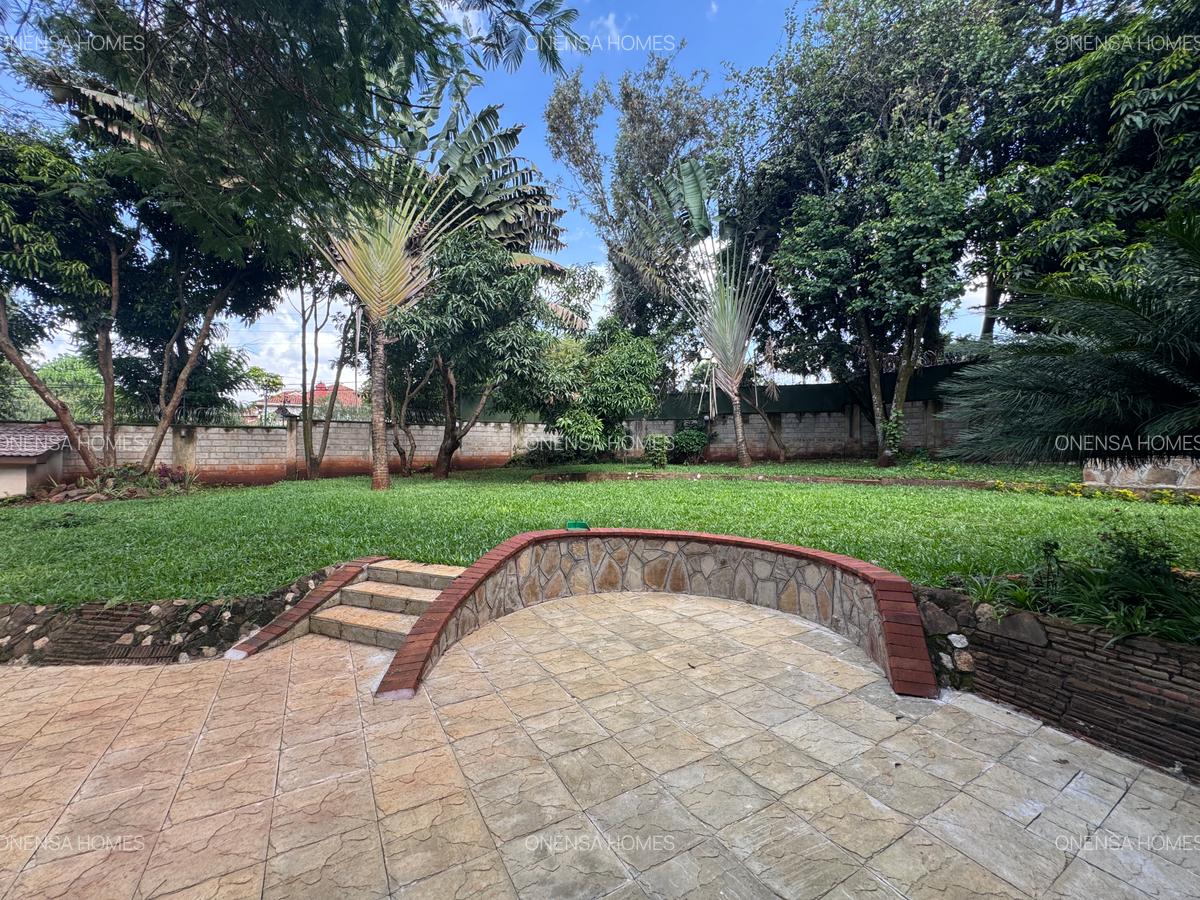 5 Bed House with En Suite in Runda - 6