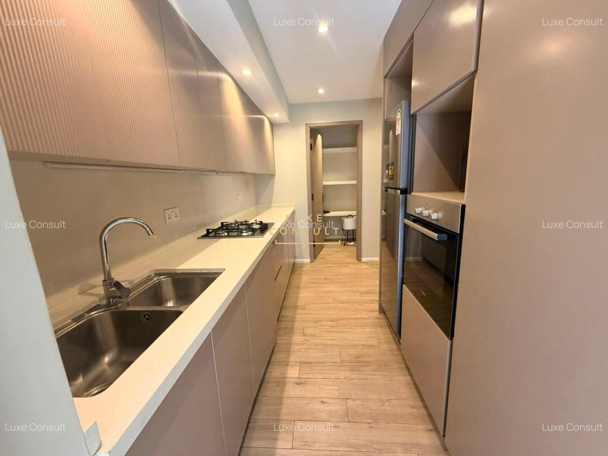 Furnished 3 Bed Apartment with En Suite in Rosslyn - 3