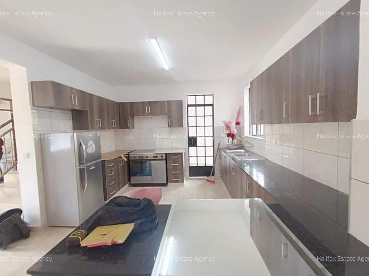 4 Bed Townhouse with En Suite in Ruiru - 6