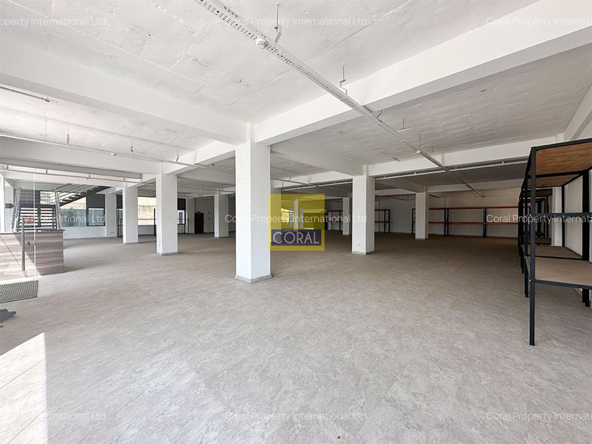 Warehouse with Parking in Embakasi - 3