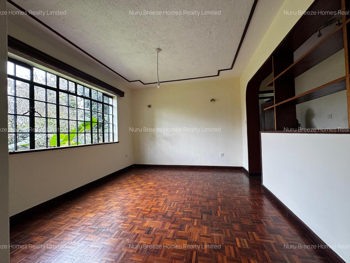 4 Bed House with En Suite in Runda - 8