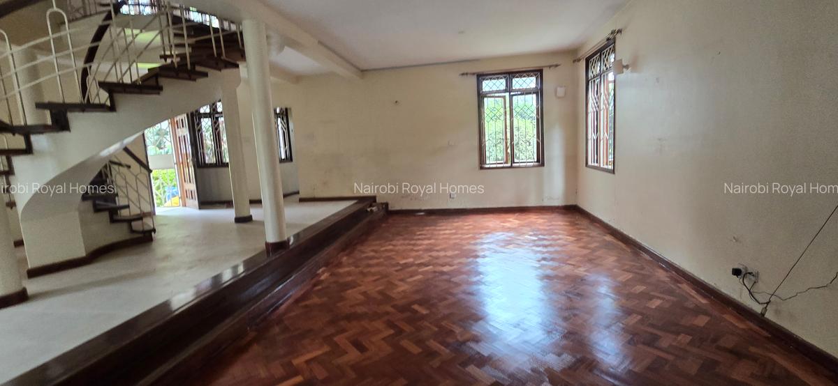 4 Bed Townhouse with En Suite at Lavington Green - 16