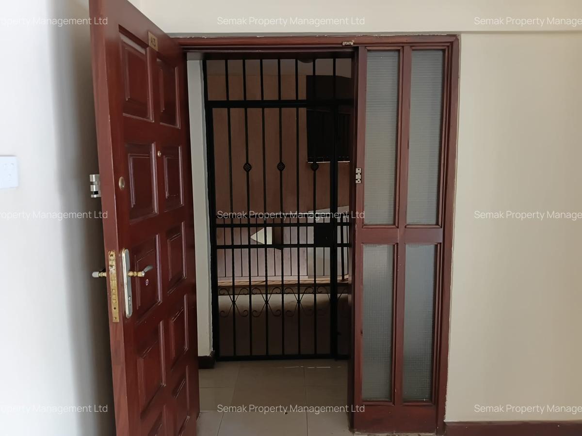 3 Bed Apartment with En Suite in Westlands Area - 17