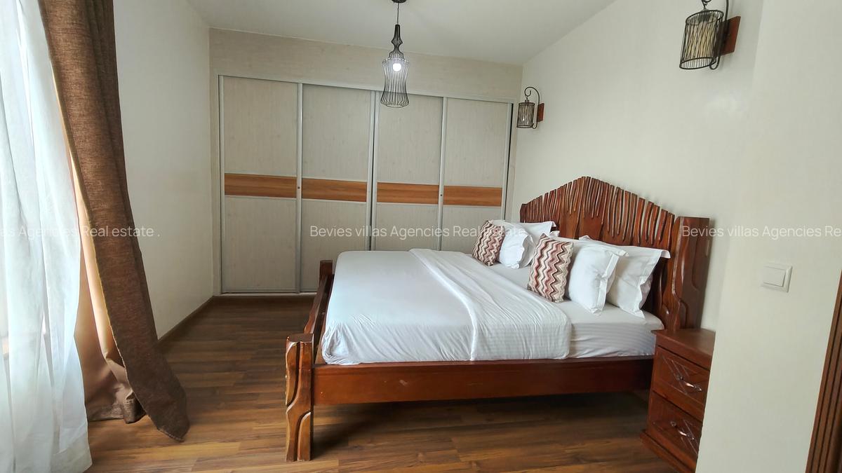 Serviced 4 Bed Apartment with En Suite at Parklands - 5