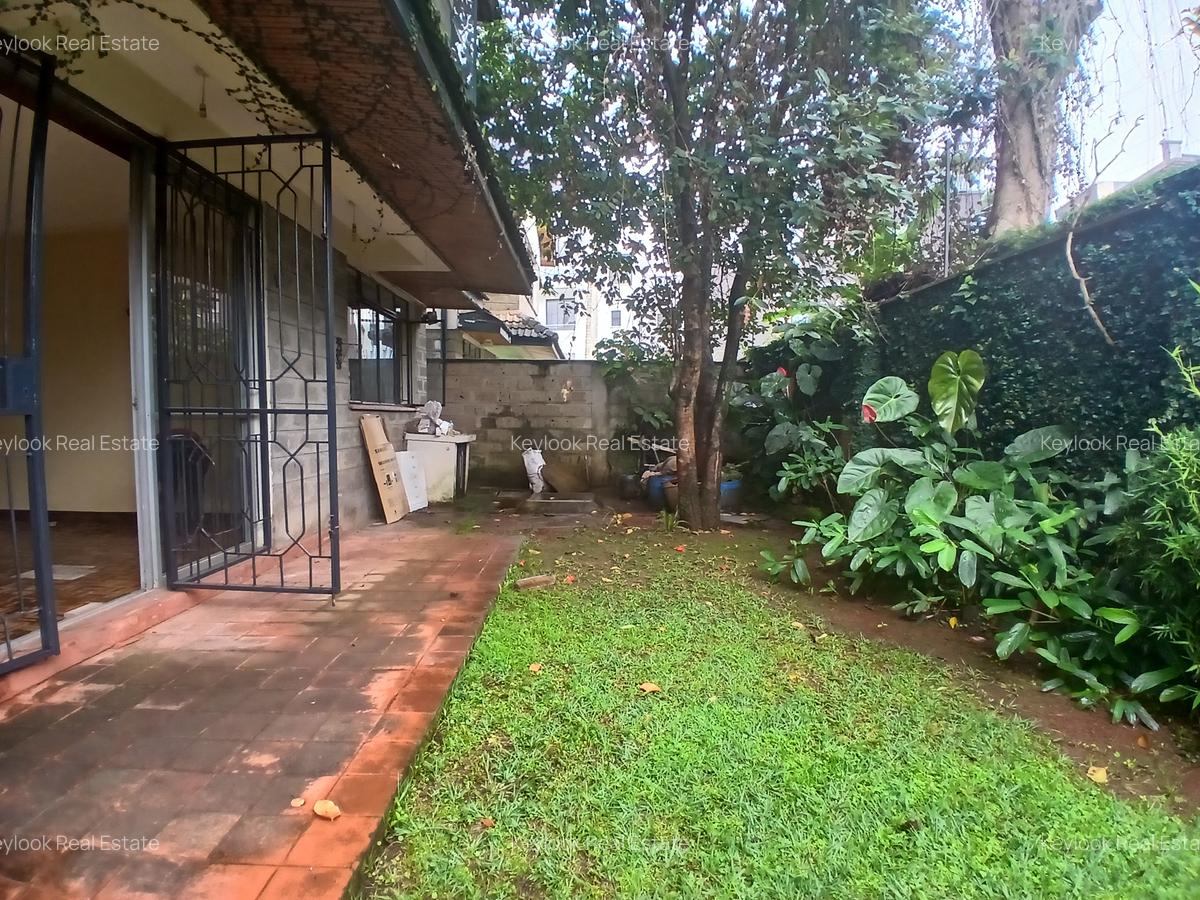 4 Bed Townhouse with En Suite at Lavington Green - 18