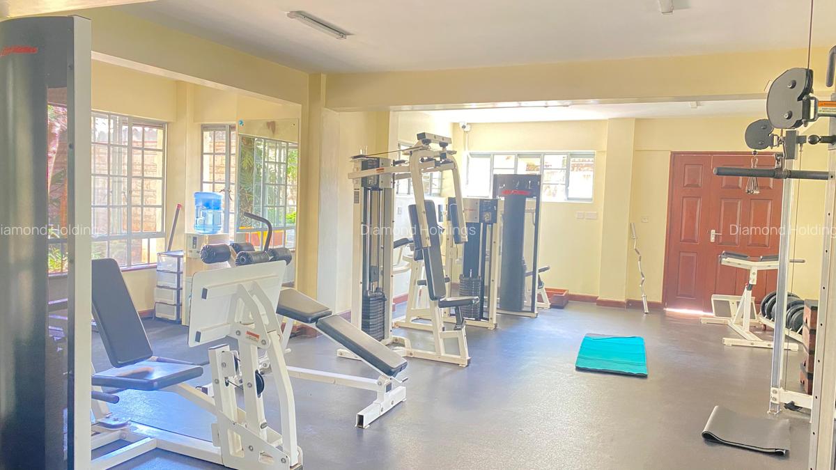 Serviced 2 Bed Apartment with En Suite at Brookside - 7