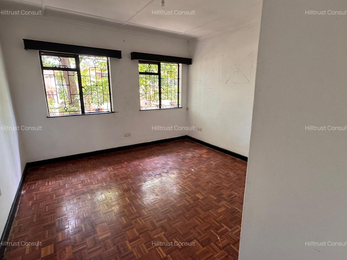 4 Bed Townhouse with En Suite at Off James Gichuru - 6