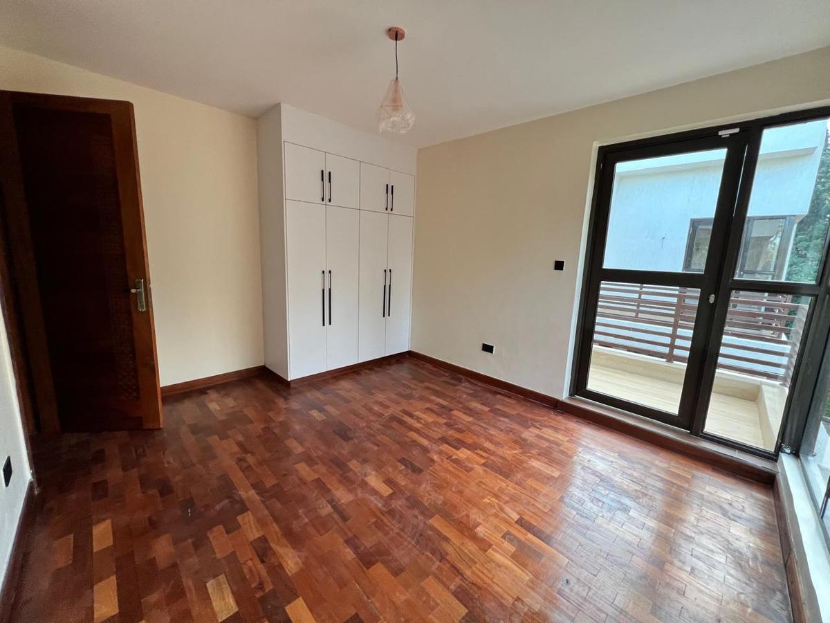 4 Bed Townhouse with En Suite in Karen - 15