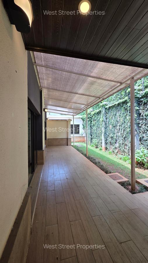 5 Bed Villa with En Suite at Lavington - 5