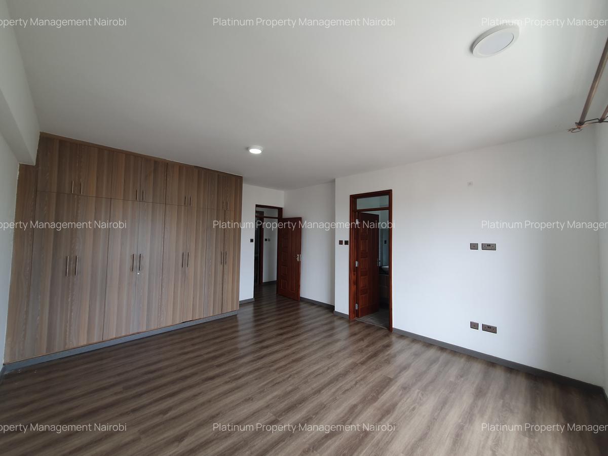 2 Bed Apartment with En Suite at Parklands - 5