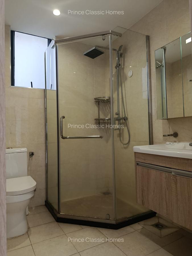 2 Bed Apartment with En Suite in Lavington - 6