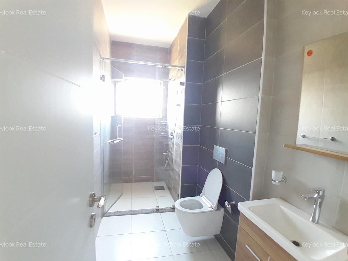 1 Bed Apartment with En Suite at Lavington - 9