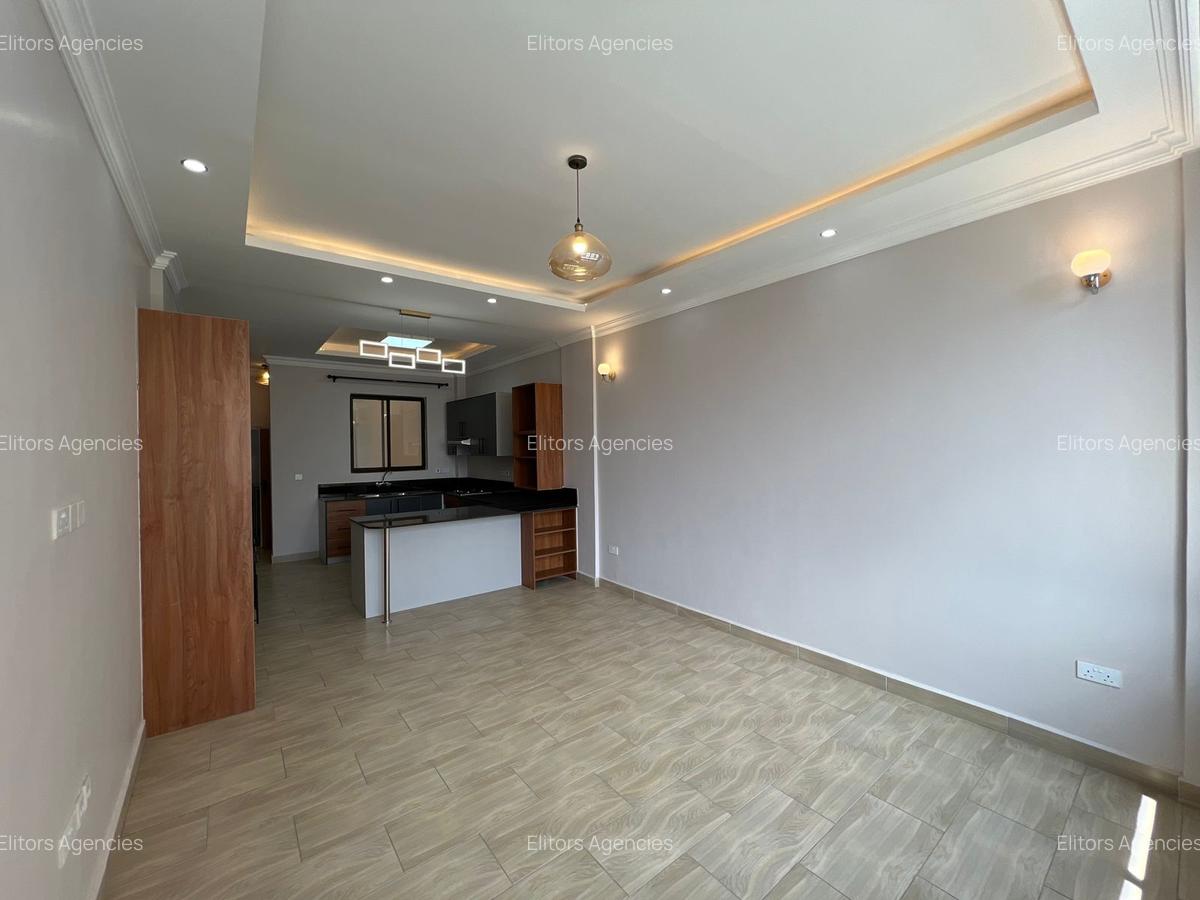 2 Bed Apartment with En Suite at Lantana Road - 6