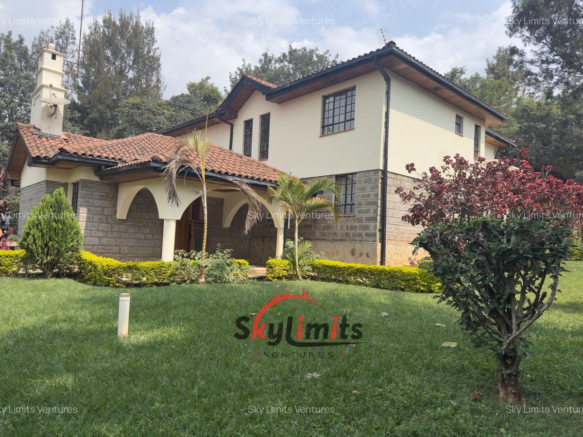 5 Bed House with En Suite in Runda - 11