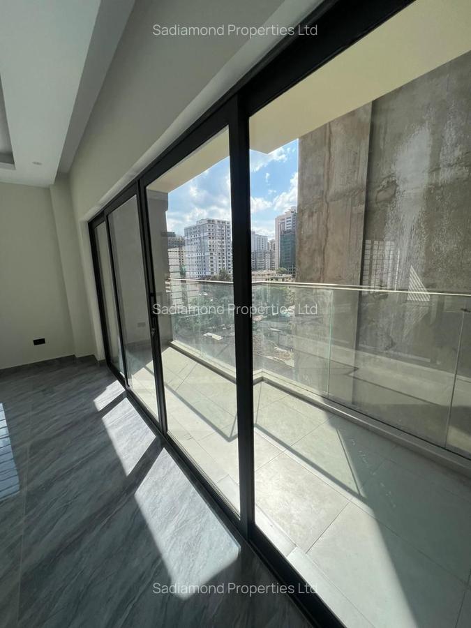 3 Bed Apartment with Swimming Pool in Parklands - 6