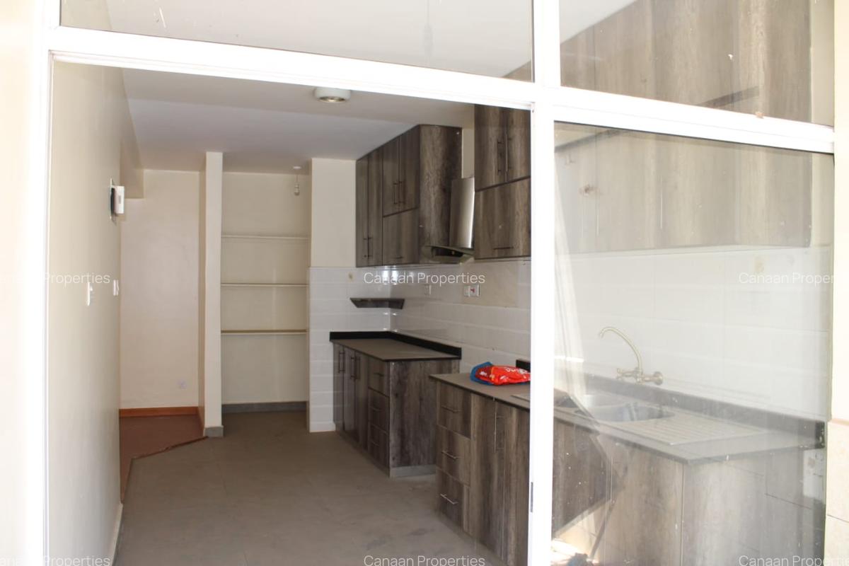 3 Bed Apartment with En Suite in Kilimani - 5