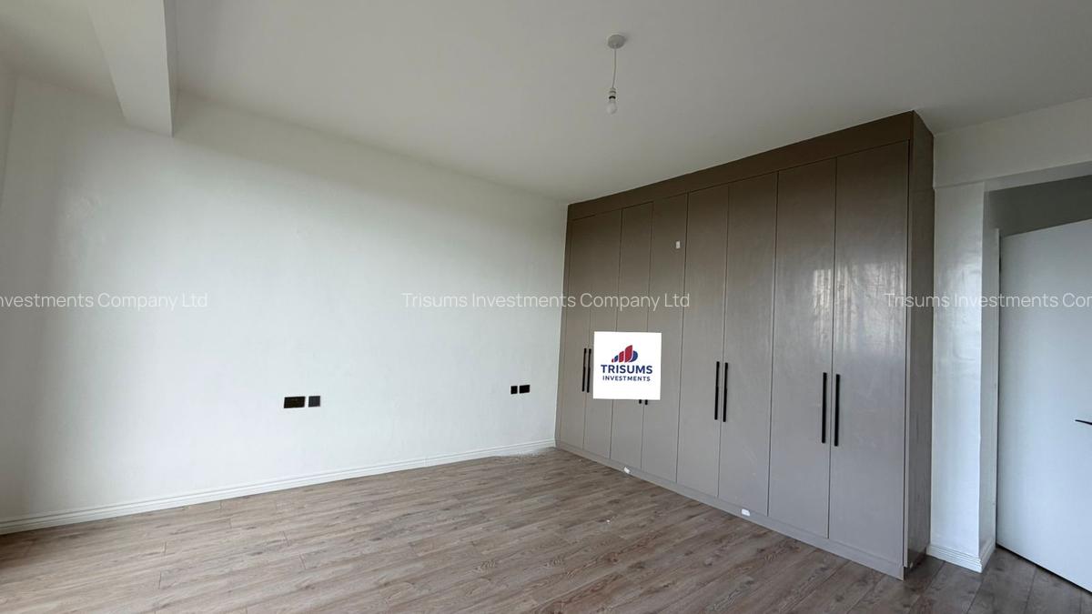 2 Bed Apartment with En Suite in Parklands - 7