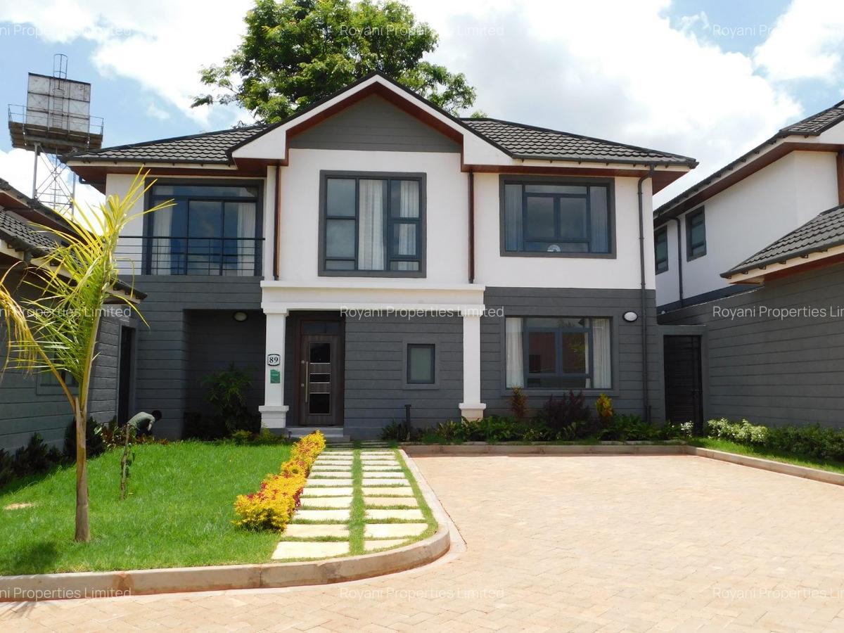 4 Bed Townhouse with En Suite at Five Star Paradise - 1
